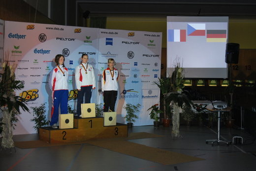 Nikola Mazurová 1. místo sportovní malorážka